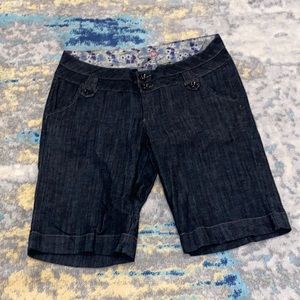 EUC Boom boom jeans Size 18W Bermuda Plus Size Dark Wash Shorts Plus Size